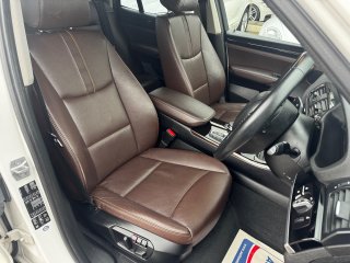 /photos/9959/e8d4a4d5-86c0-ed41-18e8-f06efcc1d060_i320x240.jpg